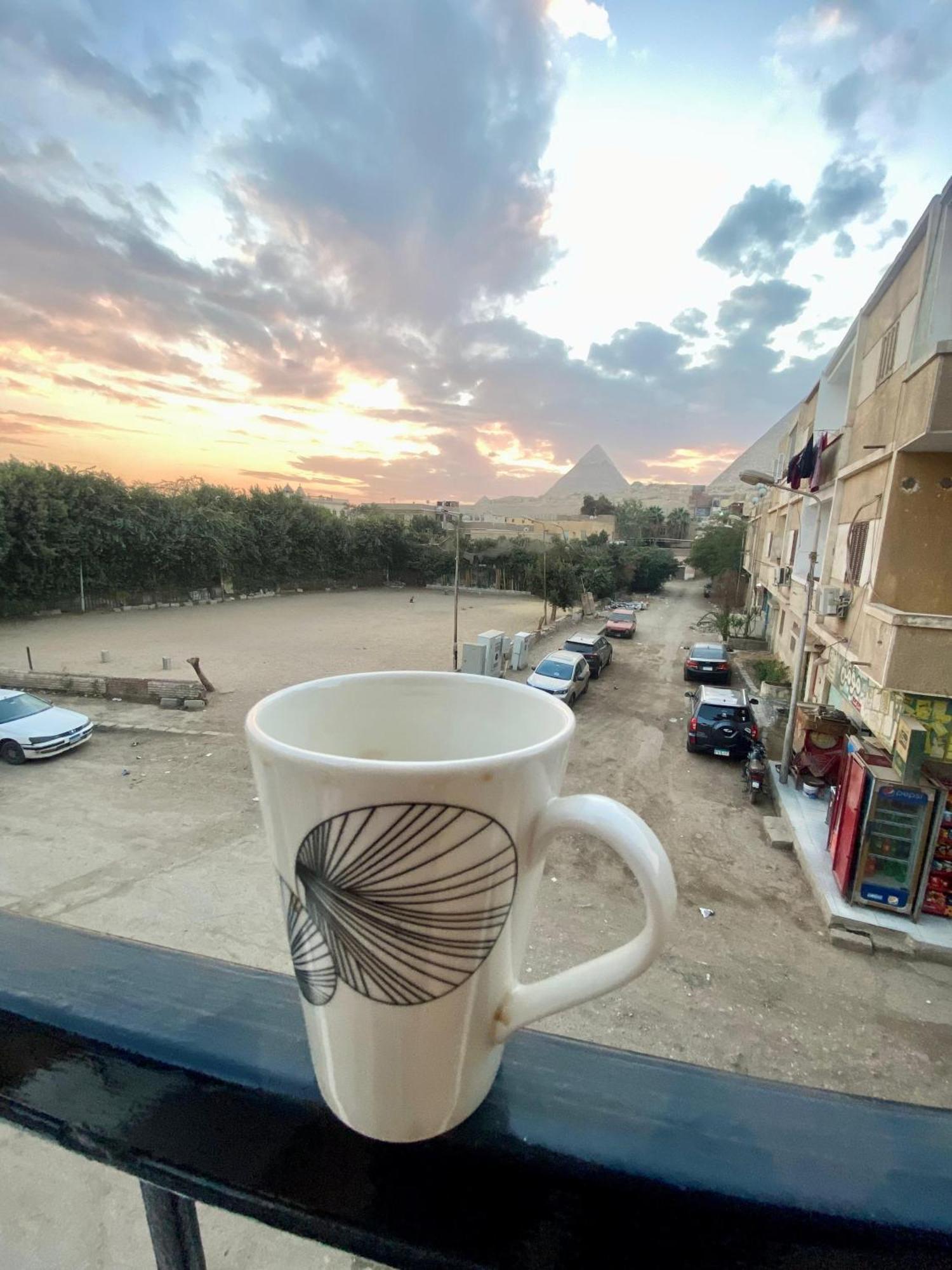 Isis Pyramids View Inn Kafret el-Gabal Exterior foto